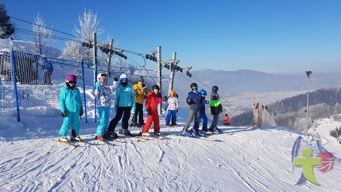 SP 11 to szkoła, która uczy narciarstwa i snowboardingu. Białka Tatrzańska - styczeń 2022