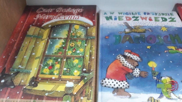 "Boże Narodzenie w literaturze" - wystawa książek w bibliotece