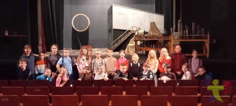 Uczniowie klasy III a i III b  obejrzeli spektakl „Fahrenheit” w Miejskim Teatrze Miniatura w Gdańsku